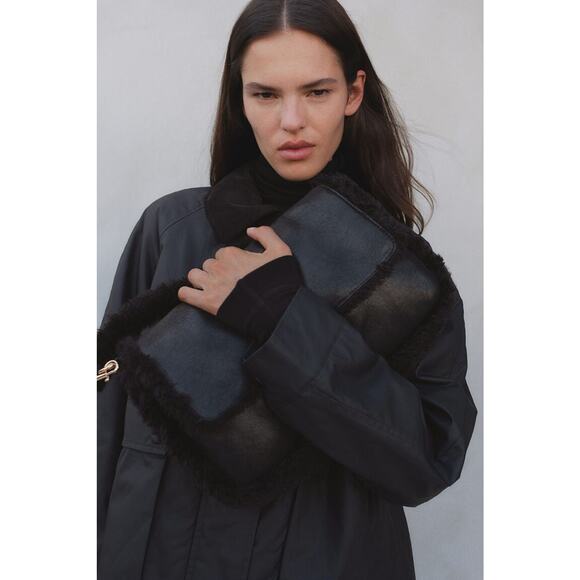 H&M Fluffy-trim Shoulder Bag Purse - One size Black - Picture 2 of 4